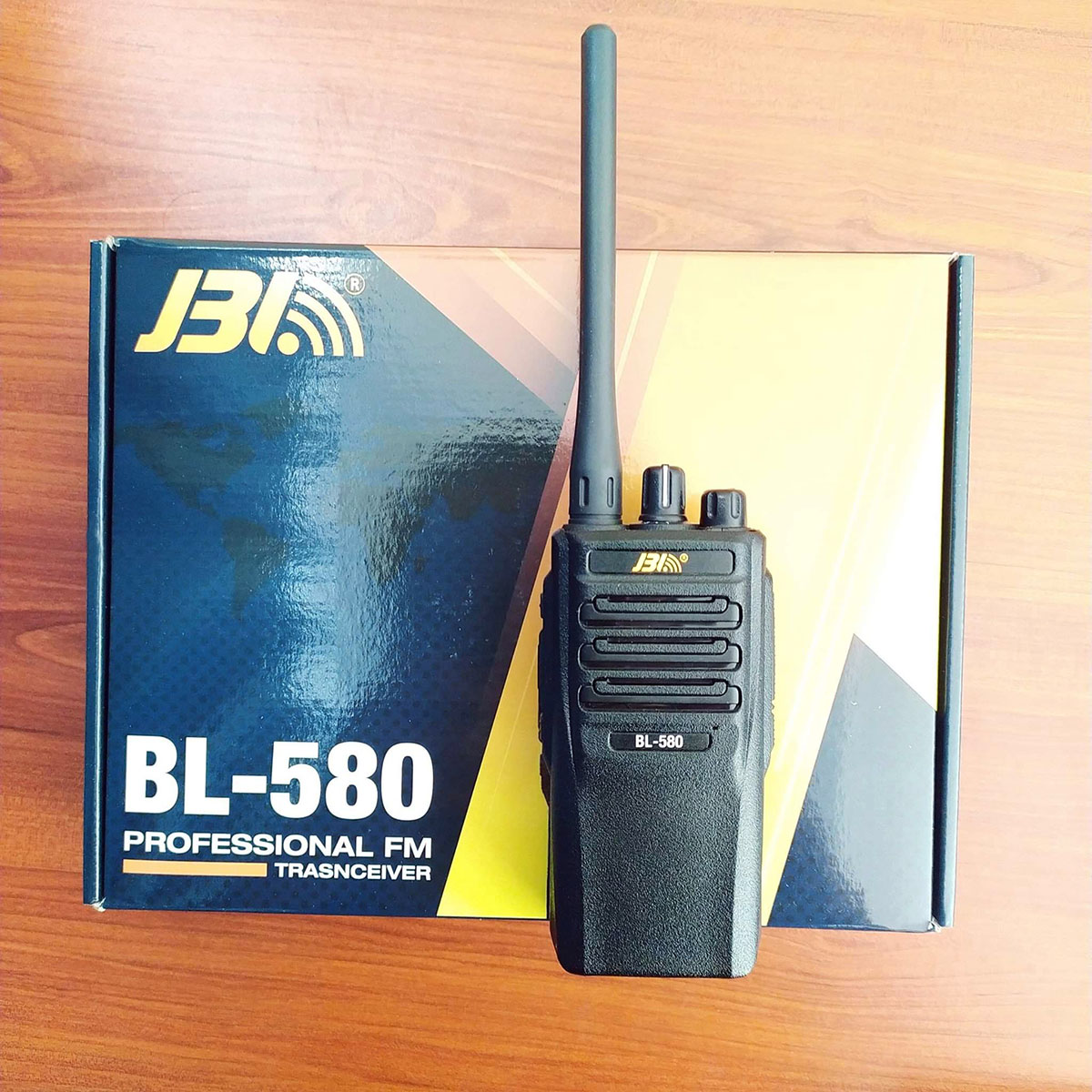 Bộ đàm cầm tay JBL BL-580 - Khoảng cách 3km - Pin 3500mAh - Công suất 5W