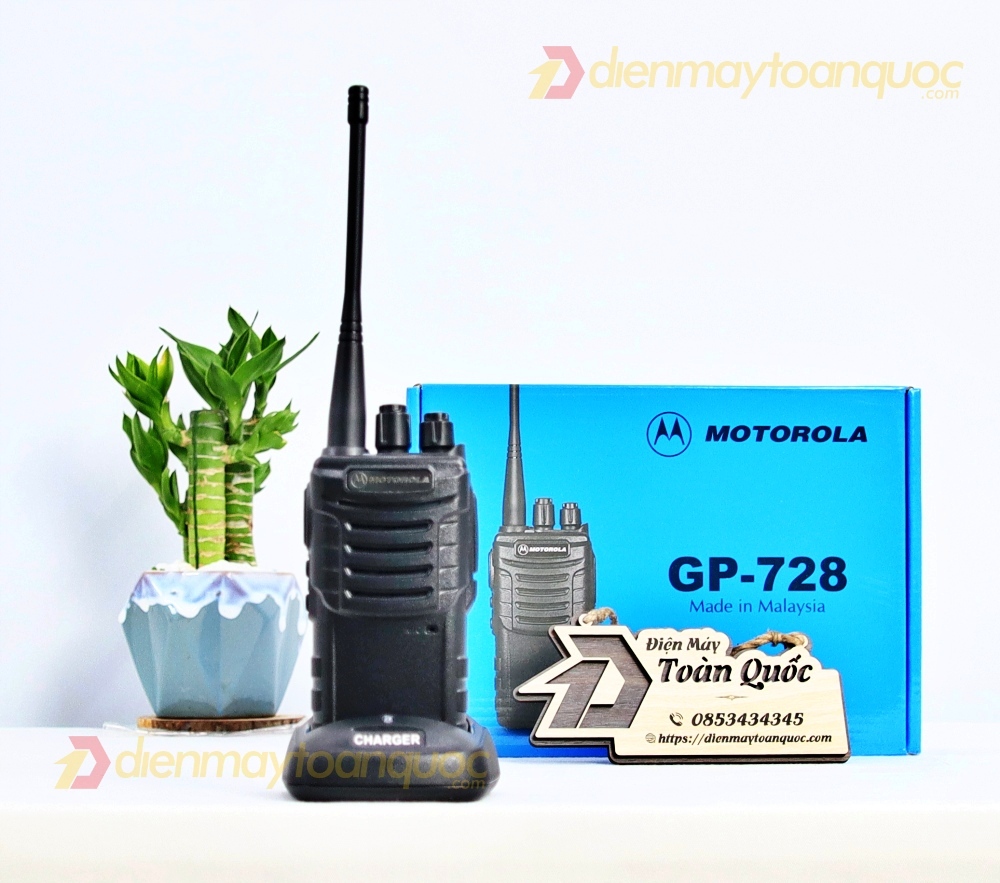 Bộ đàm cầm tay Motorola GP-728 Khoảng cách 3km - Công suất 5W - Thời gian đàm thoại 12h
